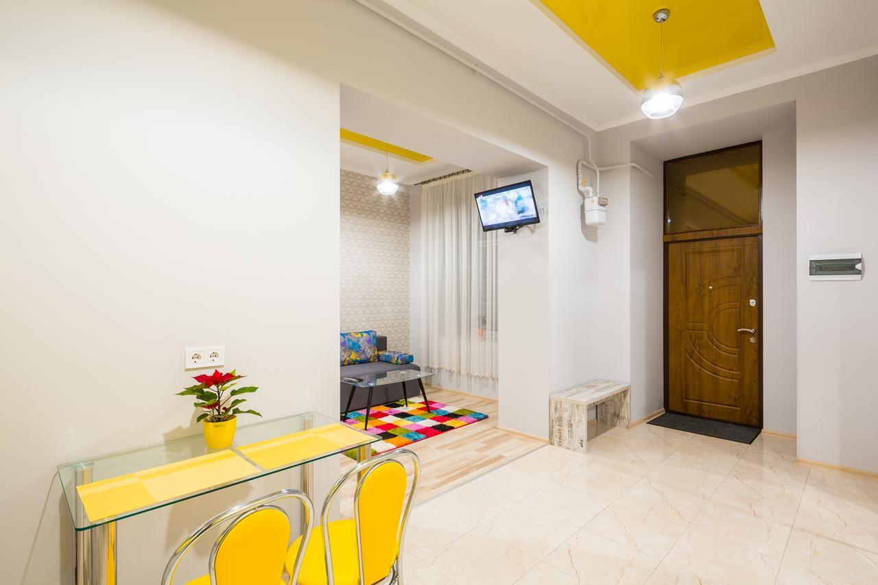 Apartment On Pekarska Street Зі Світлом! إلفيف المظهر الخارجي الصورة